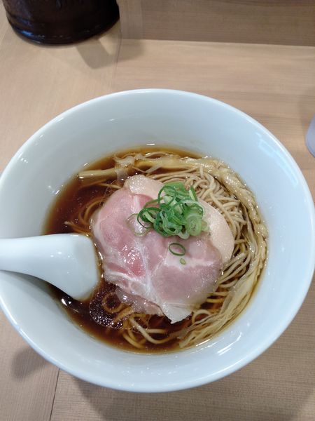 「醤油ラーメン　800円」@らぁ麺 みうらの写真