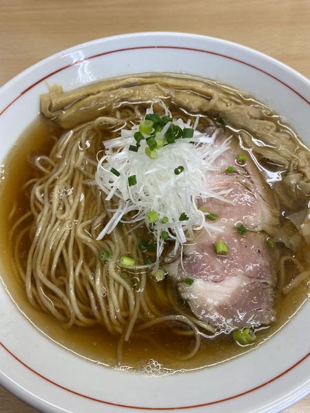 「煮干し醤油ら〜麺（大盛）」@ら〜麺 安至の写真