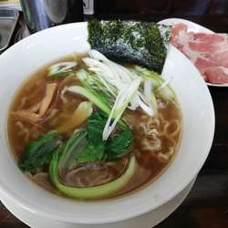 白醤油燻製チャーシュー麺