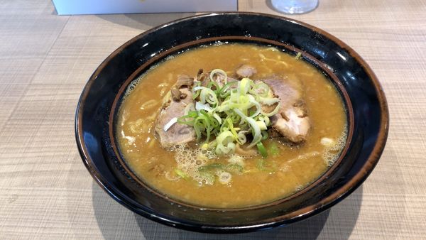 「味噌らーめん・並¥950」@さっぽろラーメン 桑名 東京常盤台店の写真
