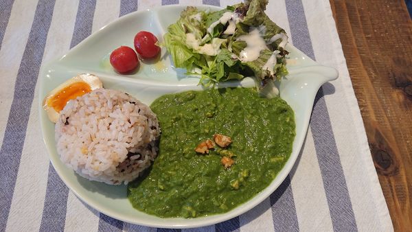 「（ランチセット）みどりのカレー　１１００円　※」@Cafe Kissaの写真