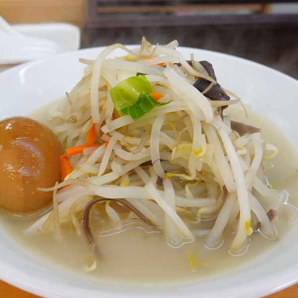 「鶏塩タンメン 780円 + 半熟味玉子 60円」@富白 御徒町本店の写真