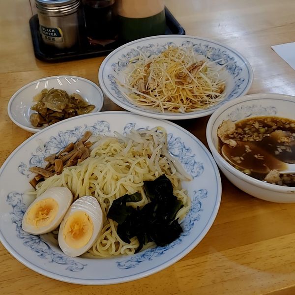 「【期間限定】しょうゆつけ麺＋ネギチャーシュー＋ザーサイハーフ」@ぎょうざの満洲 久米川南口店の写真