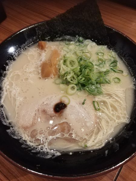 「博多とんこつラーメン」@横浜家系ラーメン 壱角家 国分寺店の写真