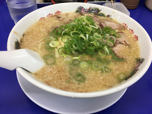 「こってりラーメン大盛背脂多め醤油濃いめ」@来来亭 福山蔵王店の写真