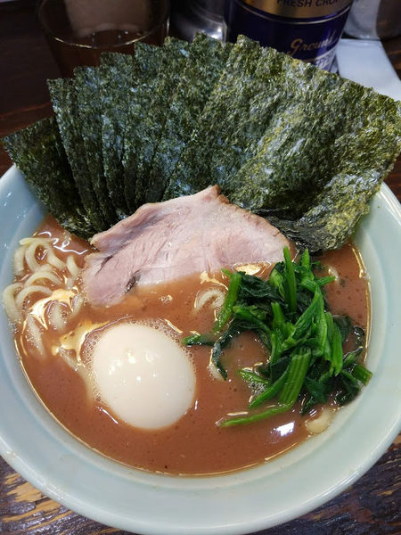「家系ラーメン」@らーめん武道家 口の写真