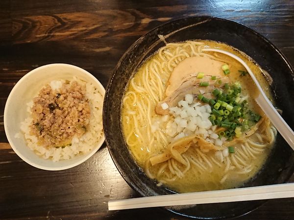 「とりそば塩大盛￥９００+肉ごはん￥１５０」@麺堂 稲葉 Kuki styleの写真