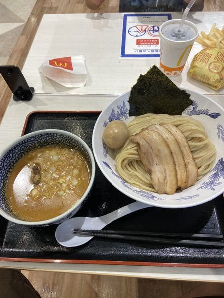 「特製濃厚魚介つけめん　大盛り」@豚骨一燈 アリオ葛西店の写真