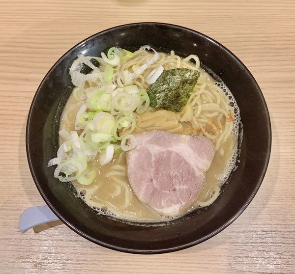 「らーめん　¥630」@舎鈴 新宿西口店の写真