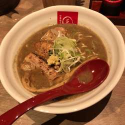 超濃厚煮干しラーメン