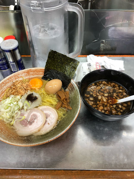 「秋刀魚節つけそば熱盛り」@覆麺 智の写真