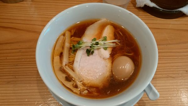「醤油味玉らーめん¥1000-」@麺屋鈴春の写真