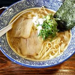 濃厚煮干し中華そば