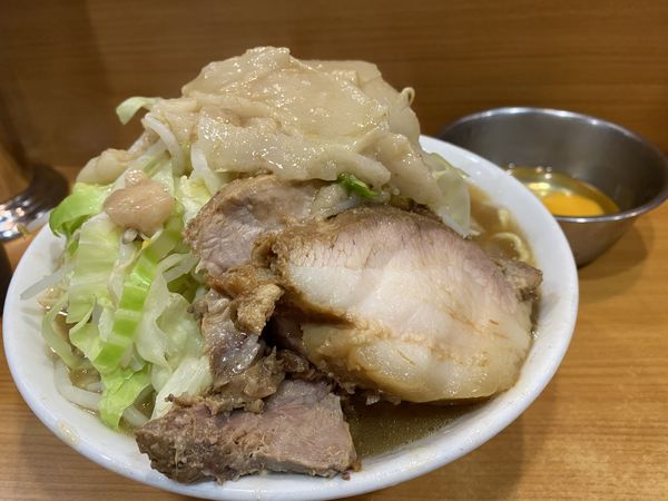 「大ラーメン、生たまごW」@ラーメン二郎 八王子野猿街道店2の写真