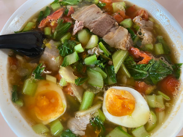 「プノンペンラーメン」@中華さとの写真