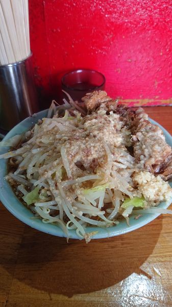 「チャーシュー麺  ニンニク  油」@ラーメン髭の写真