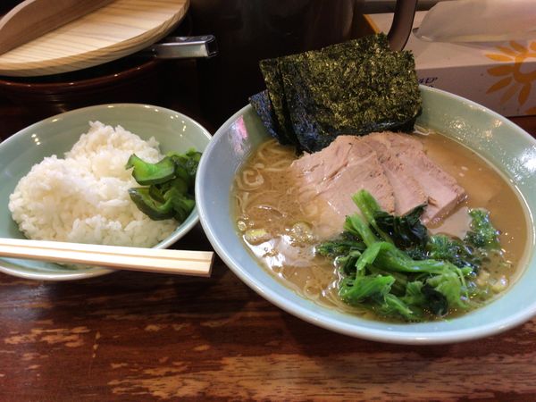 「ラーメン」@横浜家系ラーメン 家家家 飯田橋店の写真