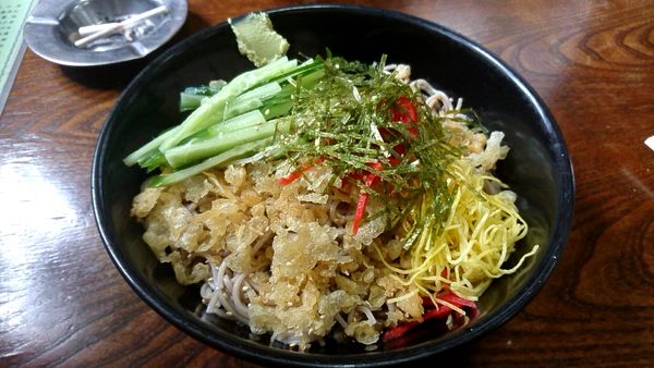 「冷やしたぬき蕎麦（大）　850円」@たなかやの写真