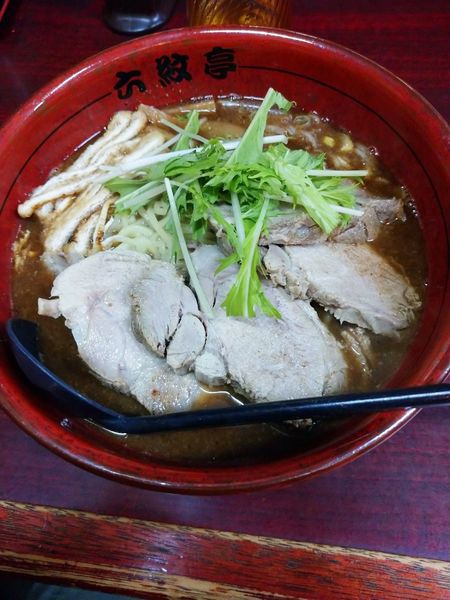 「濃厚醤油チャーシュー麺」@六紋亭の写真