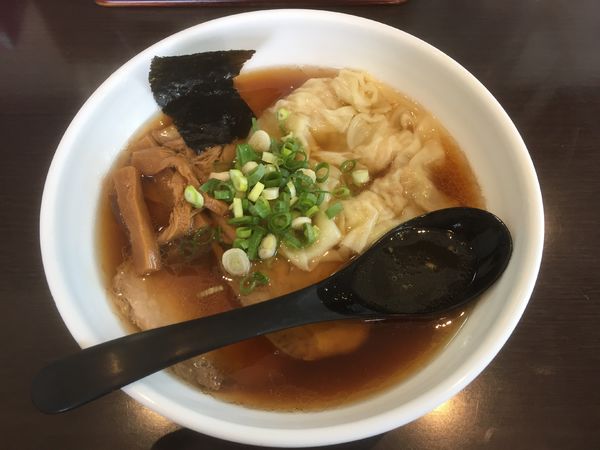 「ちゃーしゅーめん＋トッピングえびわんたん」@らぁ麺 金萬の写真
