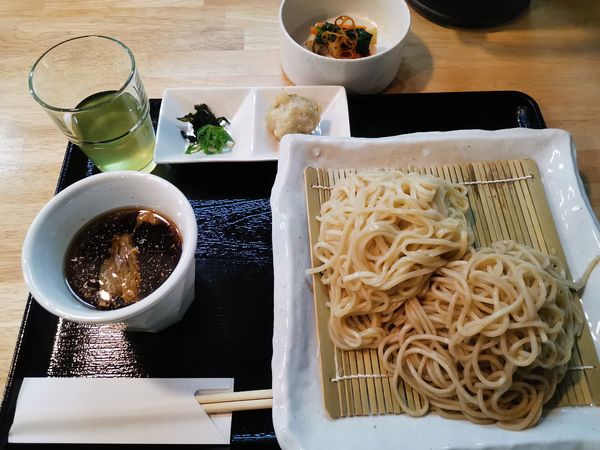 「麦そばのざる もち小麦ともち大麦の食べ比べ」@麦そば専門店 麦の上の写真