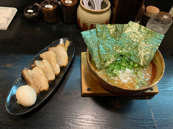 「豚そば(全のせ)」@豚そば ぎんや 黒川本店の写真