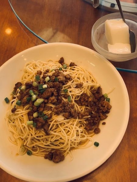 「拌麺（汁なしゴマ麺） 700円」@萬来亭の写真