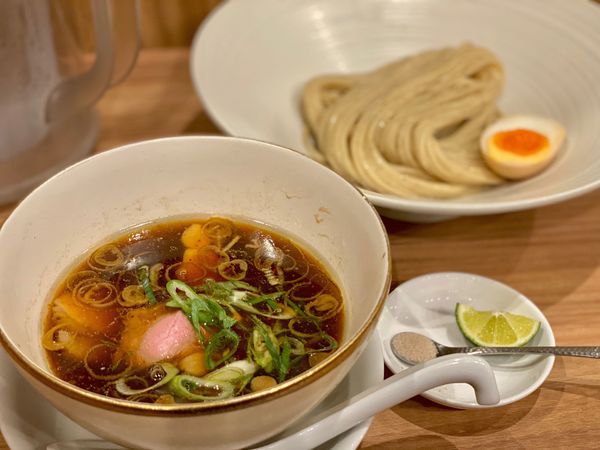「醤油つけ　半麺　1200」@麺処 ほん田 秋葉原本店の写真