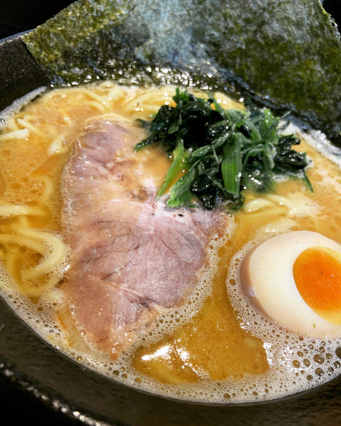 「ラーメン」@横浜らーめん 源泉の写真