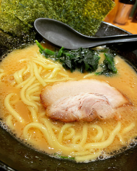 「ラーメン」@ラーメン銀家 戸塚店の写真