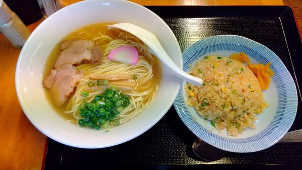 「中華そば+Aセット(半チャーハン)」@中華そば うまてつの写真