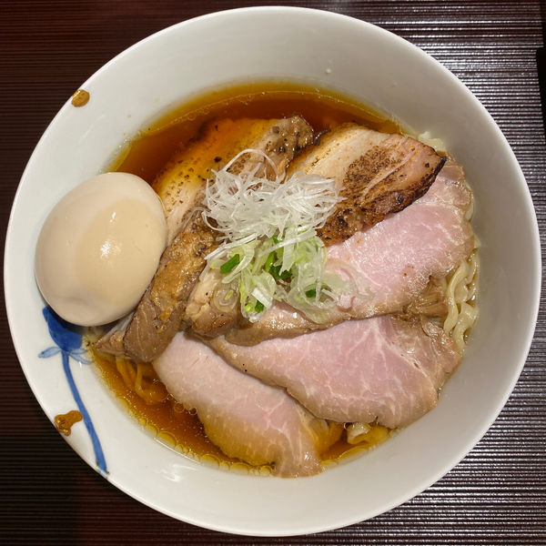 「醤油/手もみ　チャーシュー、味玉」@麺 みつヰの写真