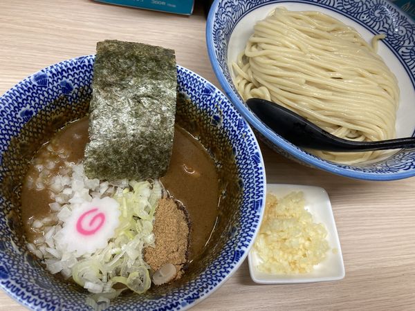 「つけめん(中)¥900+ニンニク¥10」@狼煙 大宮店の写真