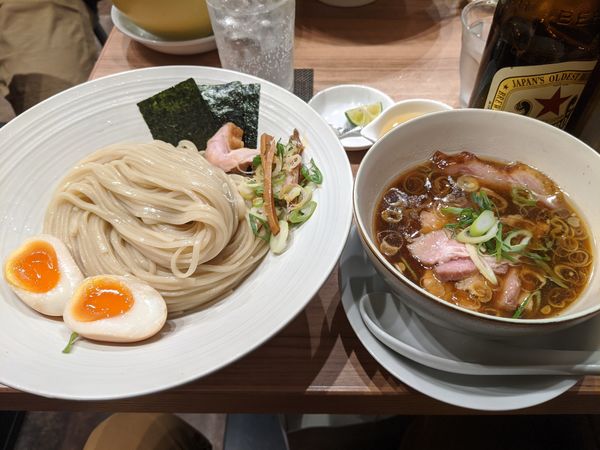 「特製醤油つけ➕ビール➕チャーシュー」@麺処 ほん田 秋葉原本店の写真
