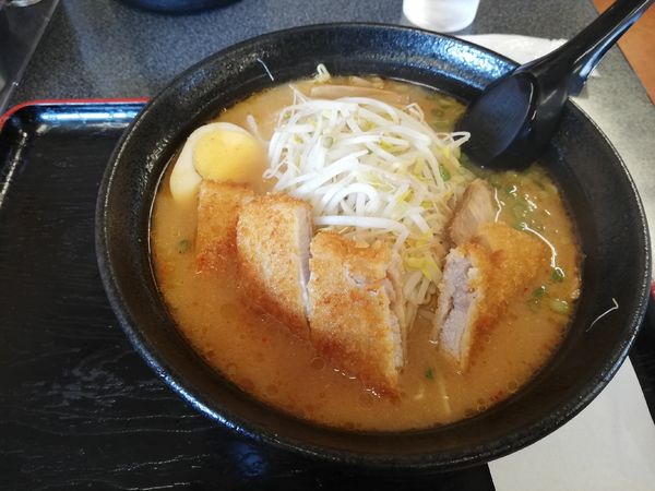「ミソカツラーメン」@豚太郎 上町店の写真