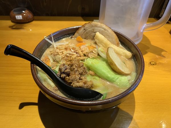 「北海道野菜味噌ラーメン　大盛り　チャーシュートッピング」@麺場 田所商店 本郷台店の写真