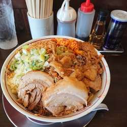 中ラーメン ネギ汁なし (ニンニク ヤサイ増し アブラ増し×2)