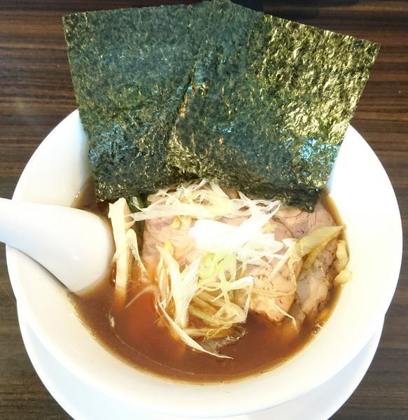 「特製中華そば（中太手もみ麺）」@麺や 豊の写真