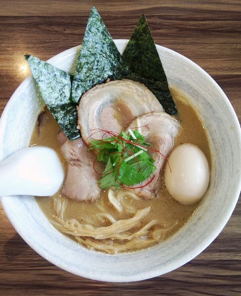 「鳥そば しょうゆ 750円＋全増し 380円」@鳥そば 豊屋の写真