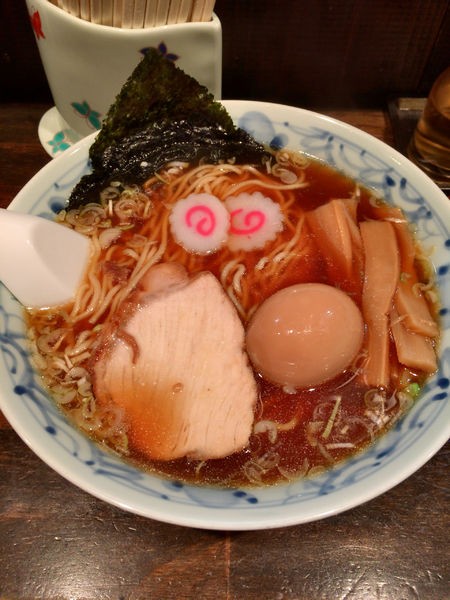 「ラーメン(黒)」@荻窪ラーメン 菊池の写真