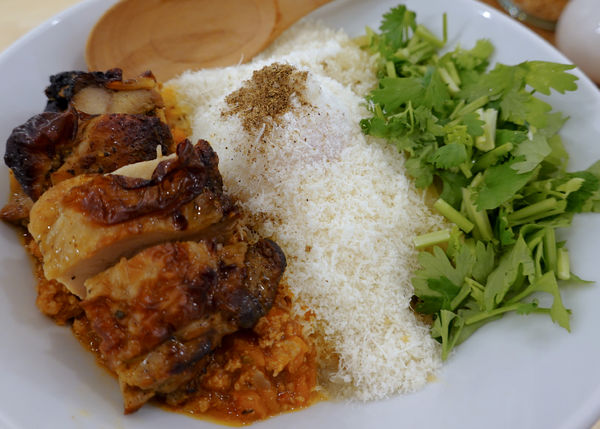 「トマチーニ 850円 + ケイジャンチキン増し（クーポン利用」@チリトマラーメン THANKの写真