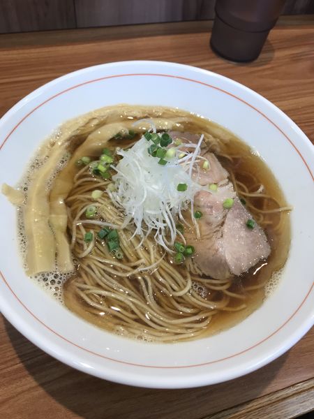 「煮干し醤油ラーメン＋チャーシュー丼」@ら〜麺 安至の写真