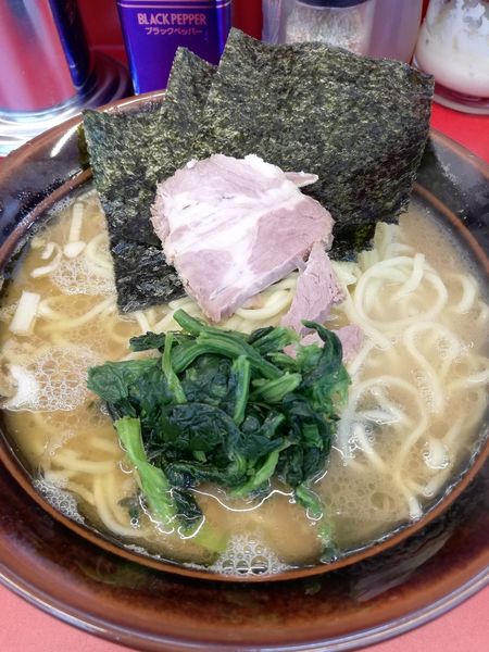 「ラーメン 中」@家系ラーメン 佐々喜家の写真