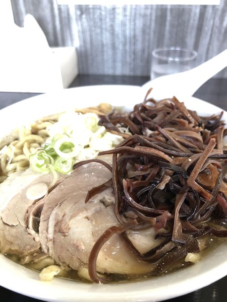 「らーめん大＋キクラゲ」@自家製太麺 渡辺の写真