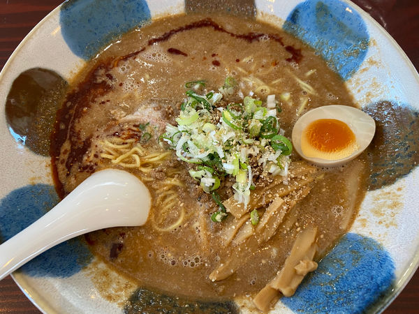 「金胡麻黒烏龍 担々麺」@麺屋 ゆゆ多の写真