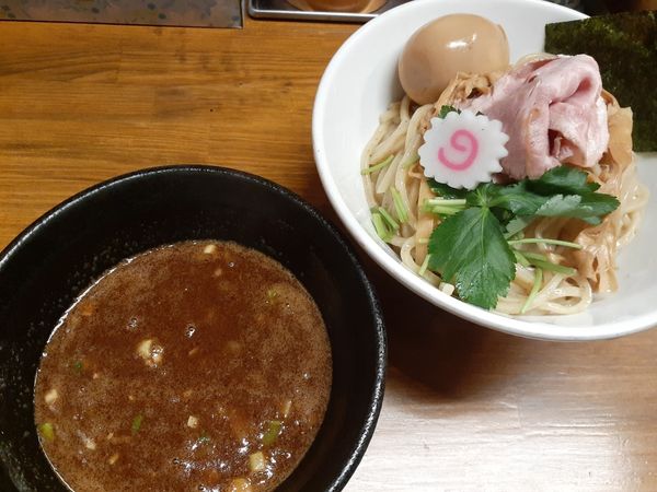 「濃厚魚介つけ麺(大盛)＋味玉」@馳走麺 狸穴の写真