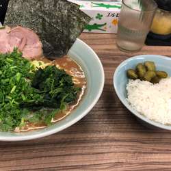 青ネギラーメン中　硬め濃いめ　ライス無料