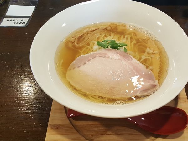 「純煮干しらーめん 白」@ラーメンは好きですかの写真
