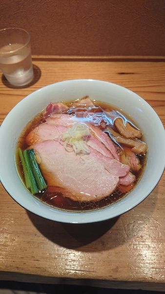 「醤油ラーメン」@らぁめん鴇の写真