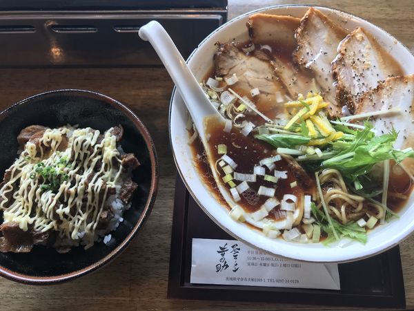 「チャーシュー中華そば+常陸牛の牛すじマヨ丼」@昼ラーメン 幸の助の写真